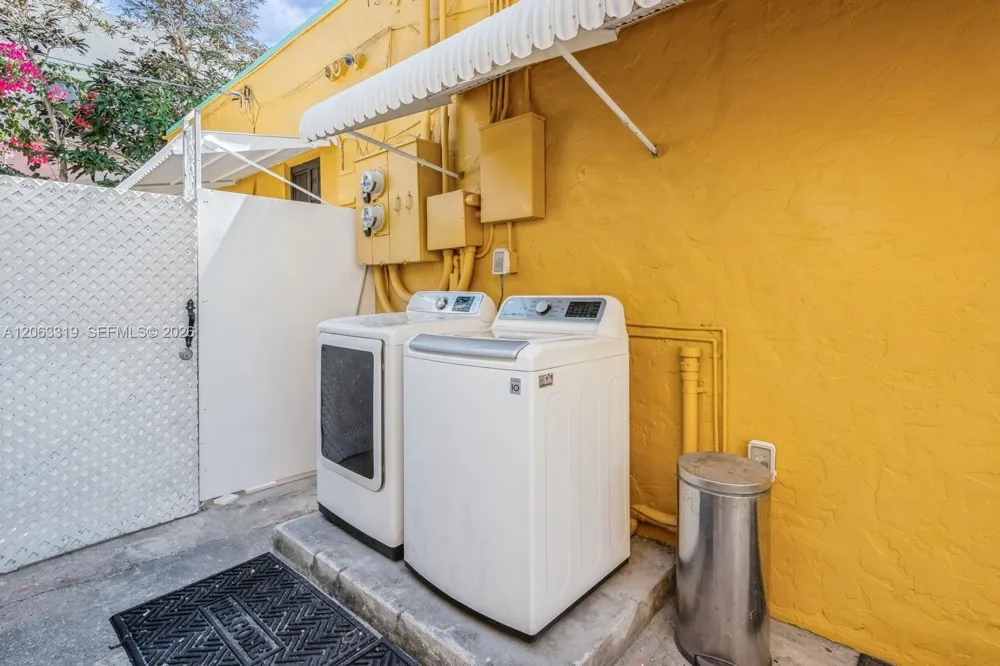 1222 Salzedo St #4 Coral Gables, FL 33134