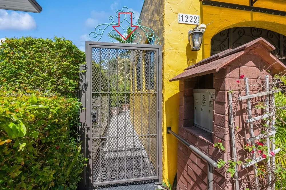 1222 Salzedo St #4 Coral Gables, FL 33134