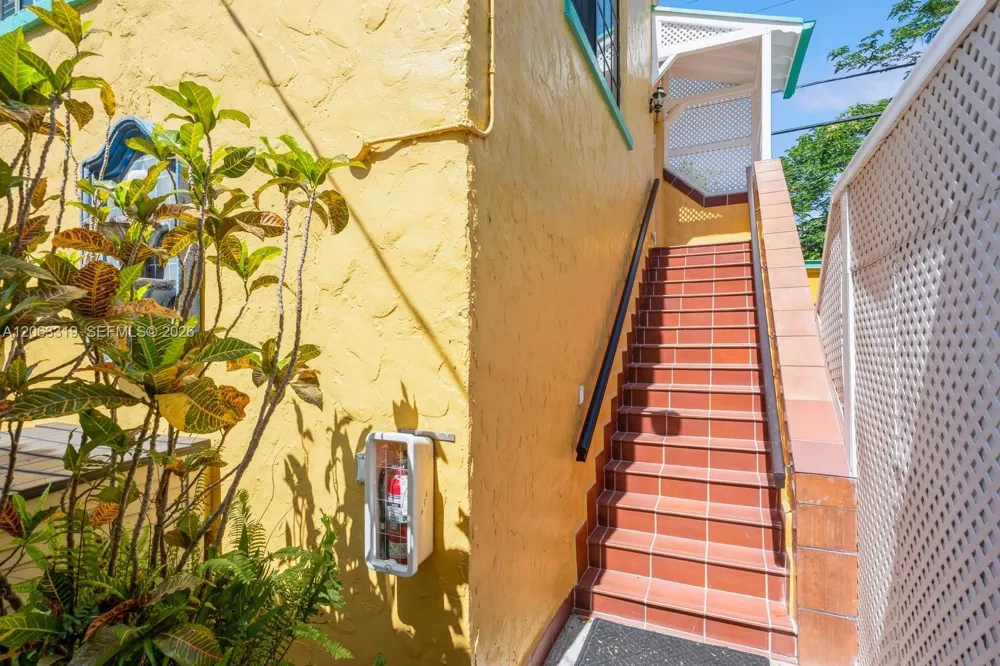 1222 Salzedo St #4 Coral Gables, FL 33134