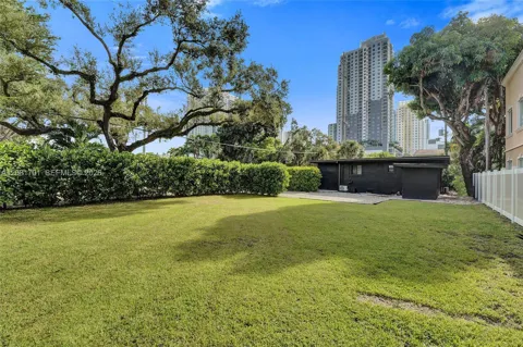 436 SW 4th Ave