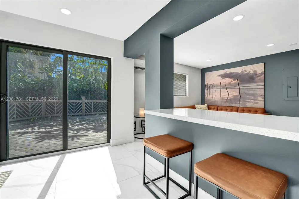 436 SW 4th Ave Fort Lauderdale, FL 33315