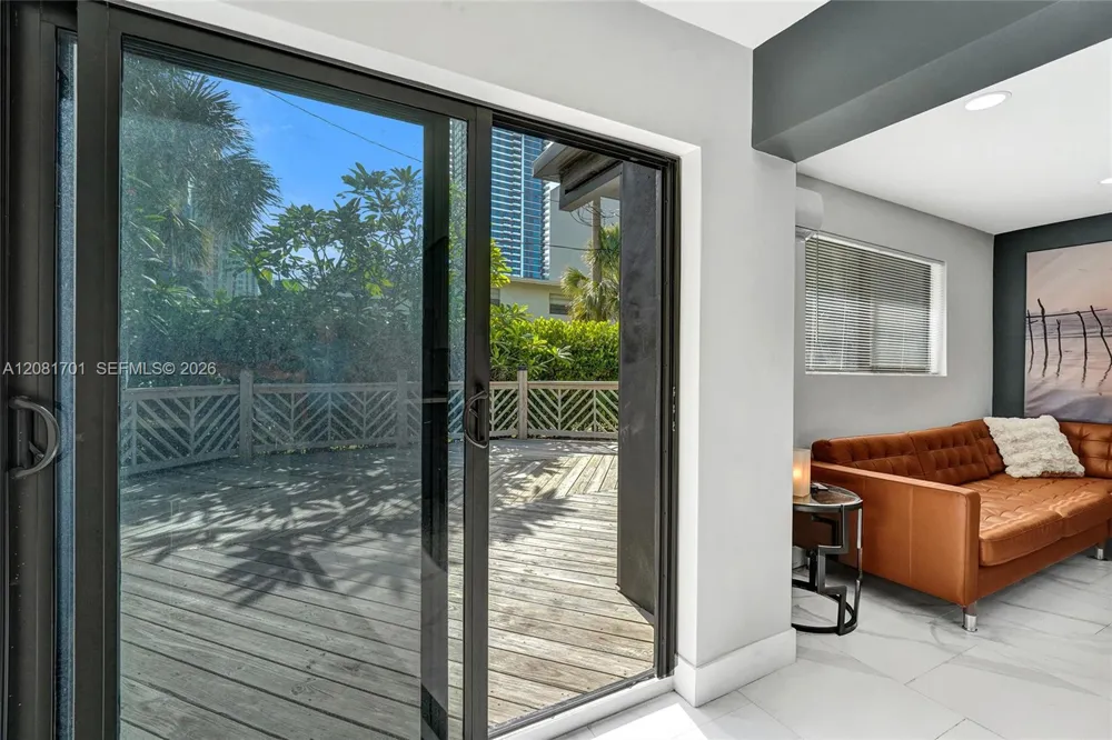 436 SW 4th Ave Fort Lauderdale, FL 33315