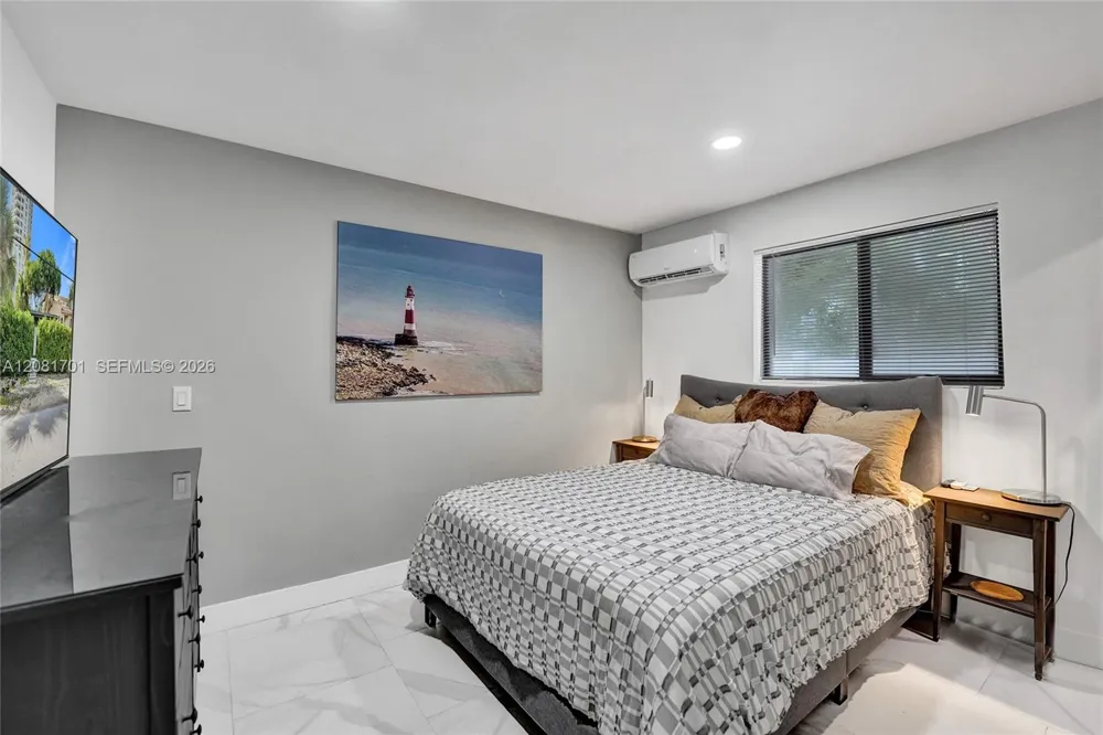 436 SW 4th Ave Fort Lauderdale, FL 33315