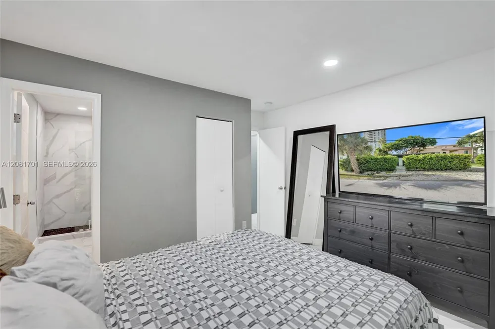 436 SW 4th Ave Fort Lauderdale, FL 33315