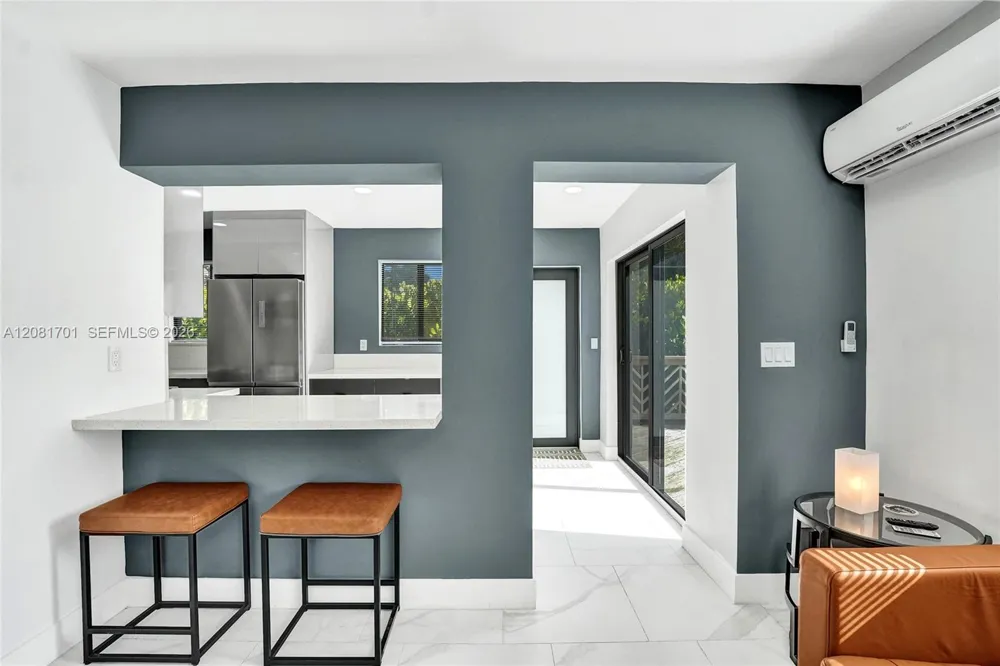 436 SW 4th Ave Fort Lauderdale, FL 33315