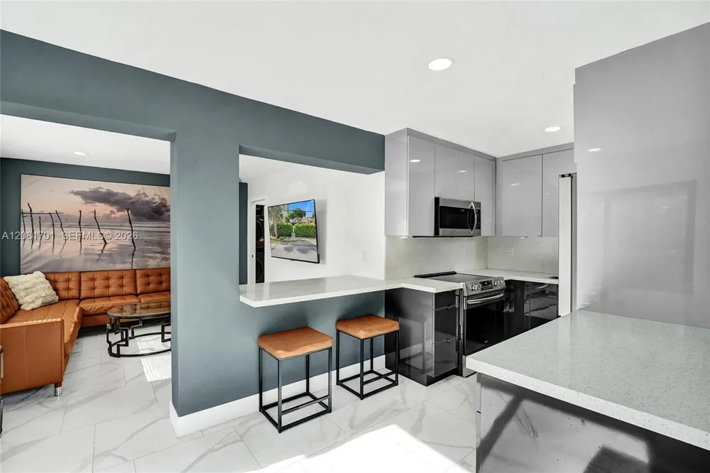 436 SW 4th Ave Fort Lauderdale, FL 33315