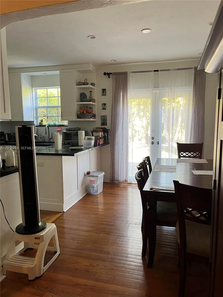 123 Sarto Ave Coral Gables, FL 33134