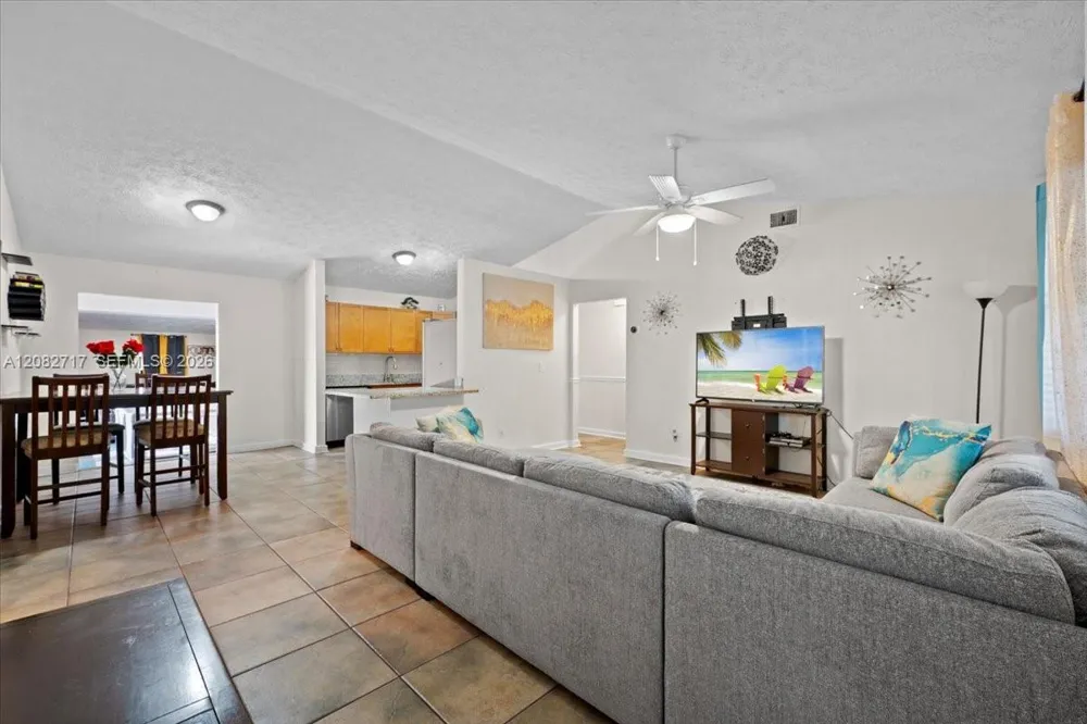 6015 Raintree Fort Pierce, FL 34982