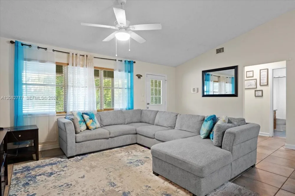 6015 Raintree Fort Pierce, FL 34982