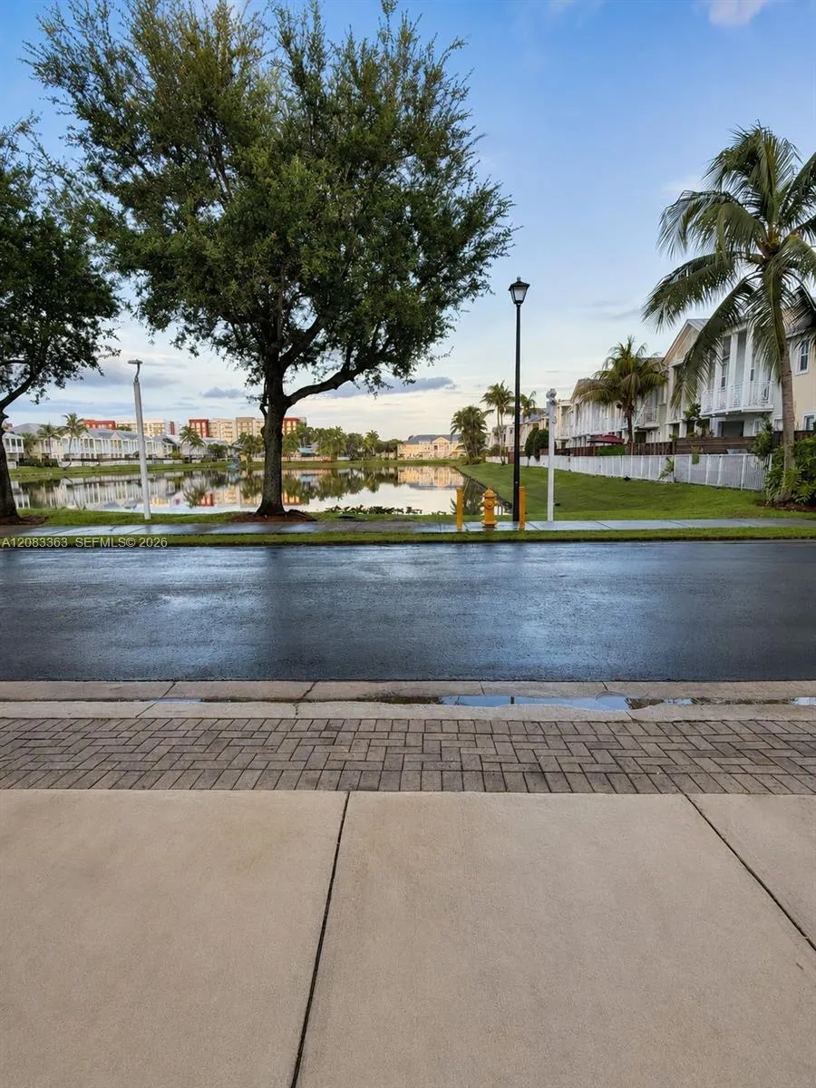 7512 NW 108th Path Doral, FL 33178