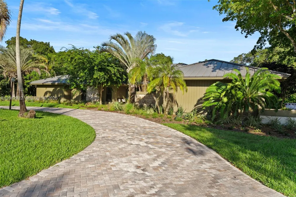 15625 SW 73rd Ct Palmetto Bay, FL 33157
