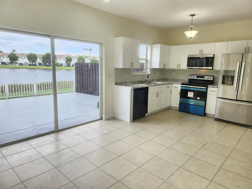 1525 SE 31st Ct #1525 Homestead, FL 33035