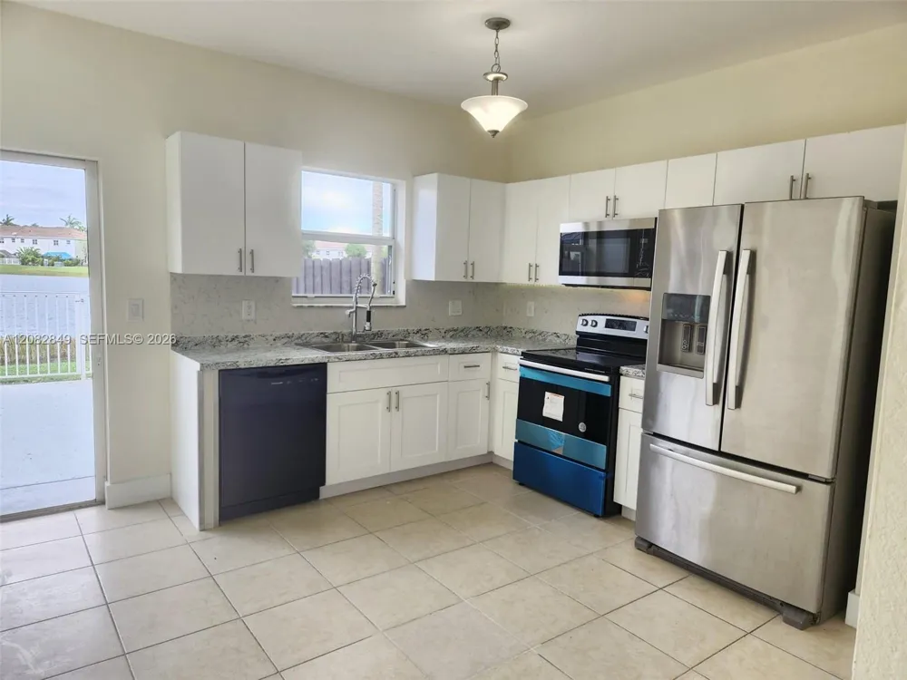 1525 SE 31st Ct #1525 Homestead, FL 33035