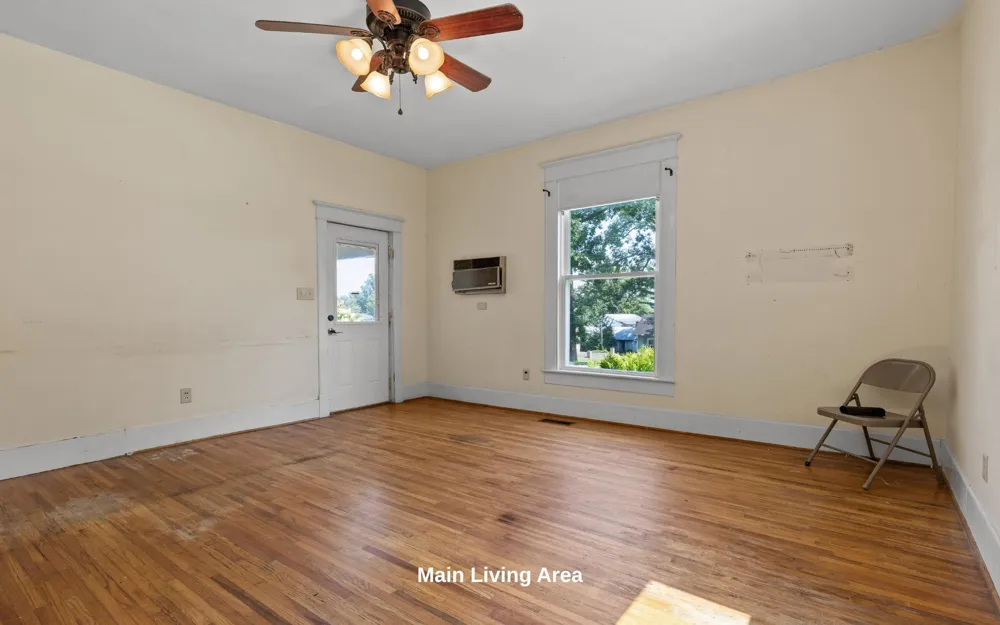 706 Holly Avenue South Pittsburg, TN 37380