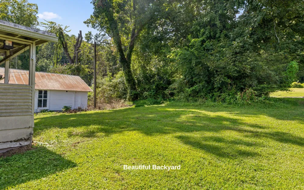 706 Holly Avenue South Pittsburg, TN 37380
