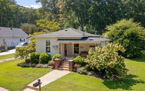 706 Holly Avenue