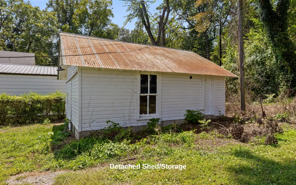 706 Holly Avenue South Pittsburg, TN 37380