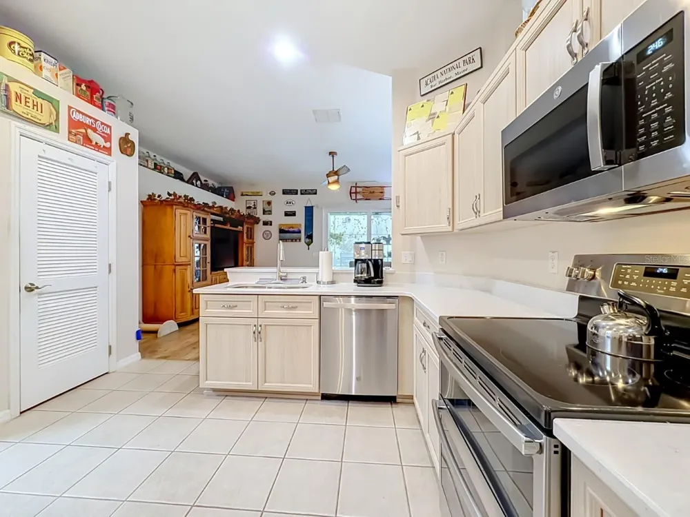 1988 ANCIENT OAK DRIVE Ocoee, FL 34761