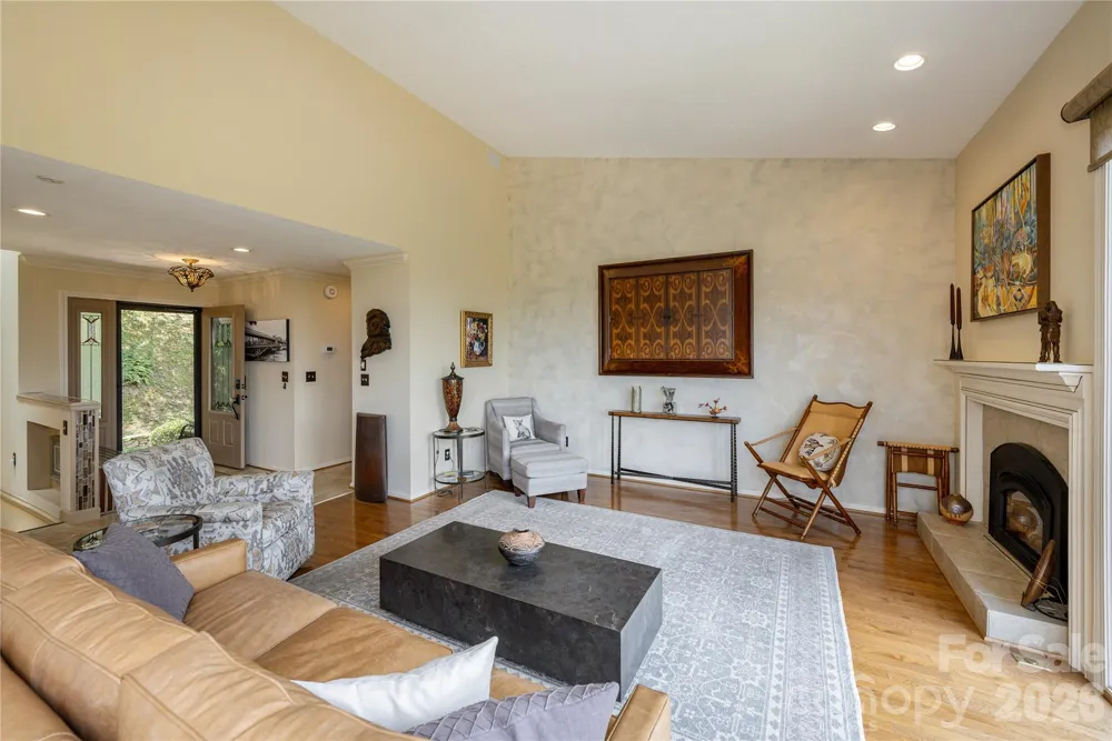 159 Country Ridge Road Hendersonville, NC 28739