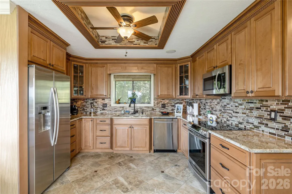 159 Country Ridge Road Hendersonville, NC 28739