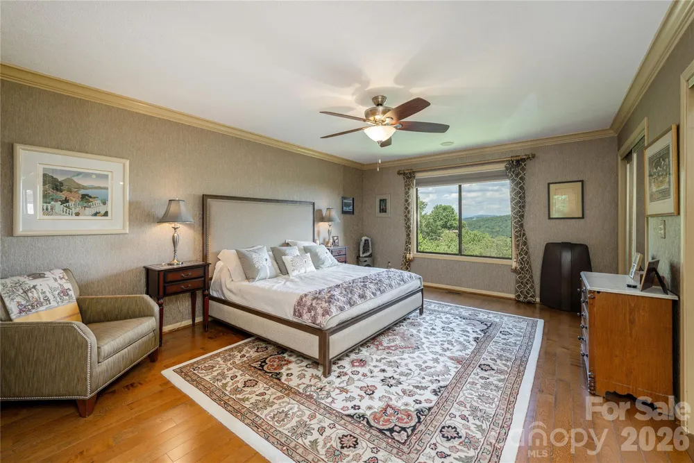 159 Country Ridge Road Hendersonville, NC 28739