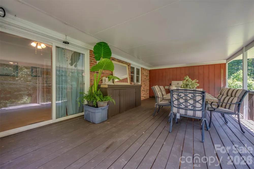 15 Meadowlark Drive Tryon, NC 28782