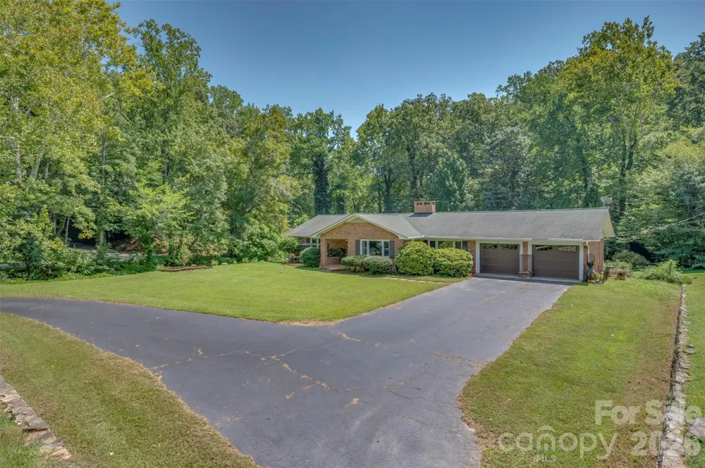 15 Meadowlark Drive Tryon, NC 28782