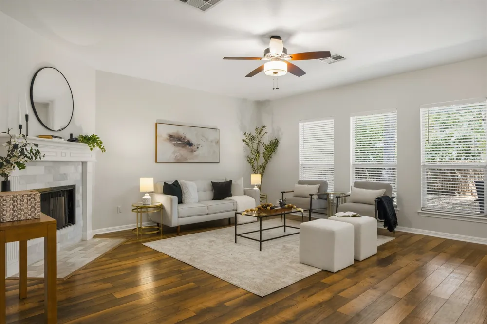 1926 Creek Crest Way Round Rock, TX 78664
