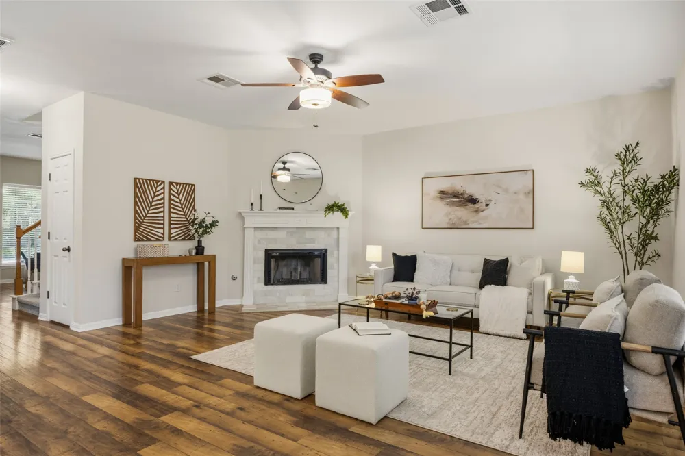 1926 Creek Crest Way Round Rock, TX 78664