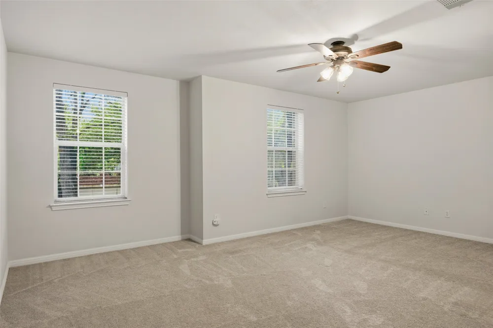 1926 Creek Crest Way Round Rock, TX 78664