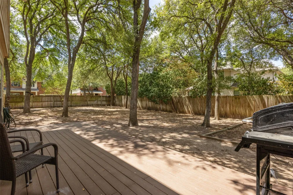 1926 Creek Crest Way Round Rock, TX 78664