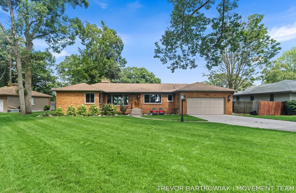 4166 Highgate Road Norton Shores, MI 49441