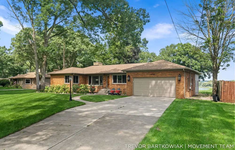 4166 Highgate Road Norton Shores, MI 49441