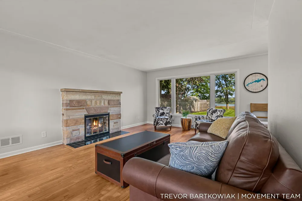 4166 Highgate Road Norton Shores, MI 49441