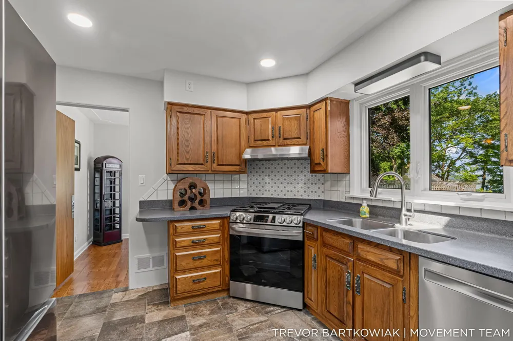 4166 Highgate Road Norton Shores, MI 49441