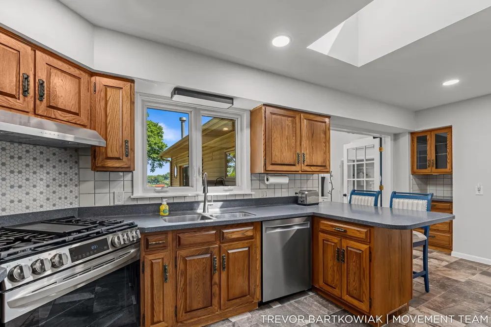 4166 Highgate Road Norton Shores, MI 49441