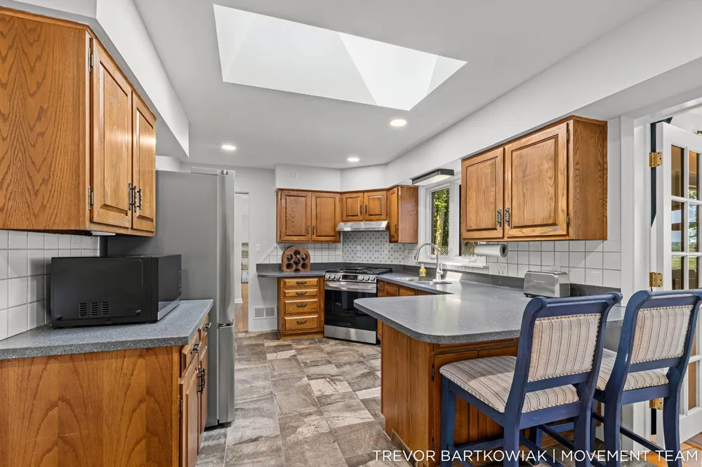 4166 Highgate Road Norton Shores, MI 49441