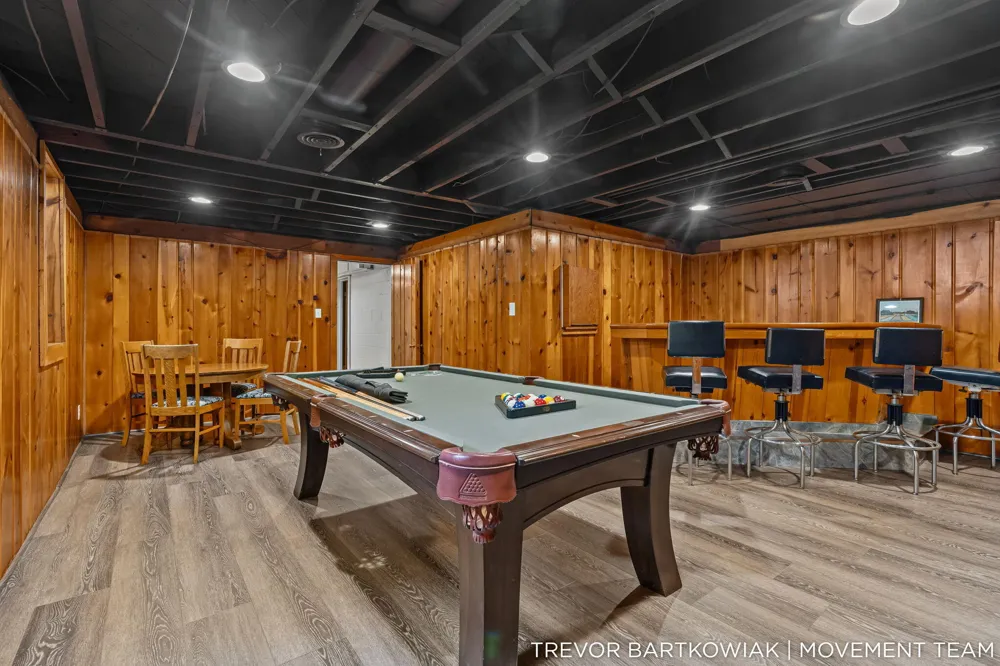 4166 Highgate Road Norton Shores, MI 49441
