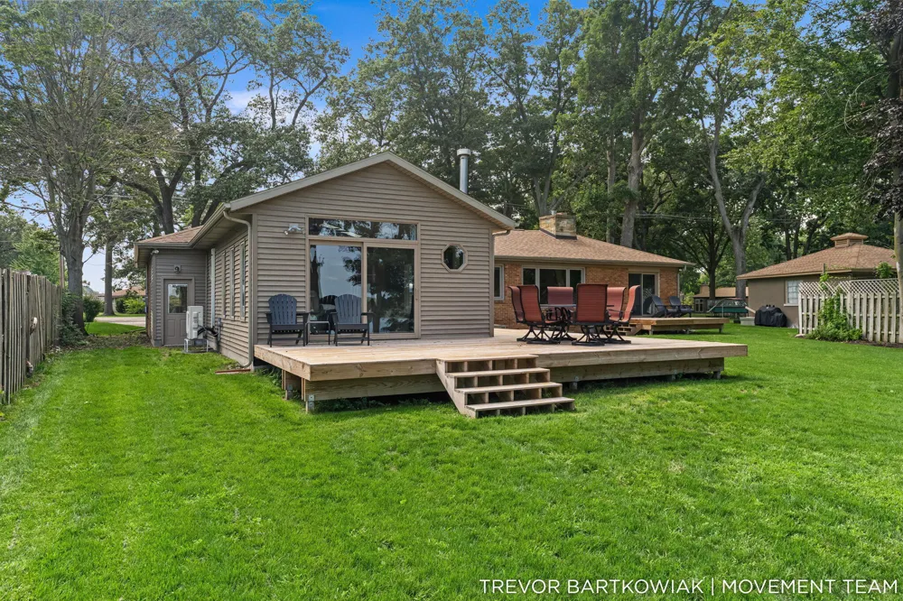 4166 Highgate Road Norton Shores, MI 49441