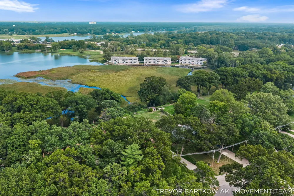 4166 Highgate Road Norton Shores, MI 49441