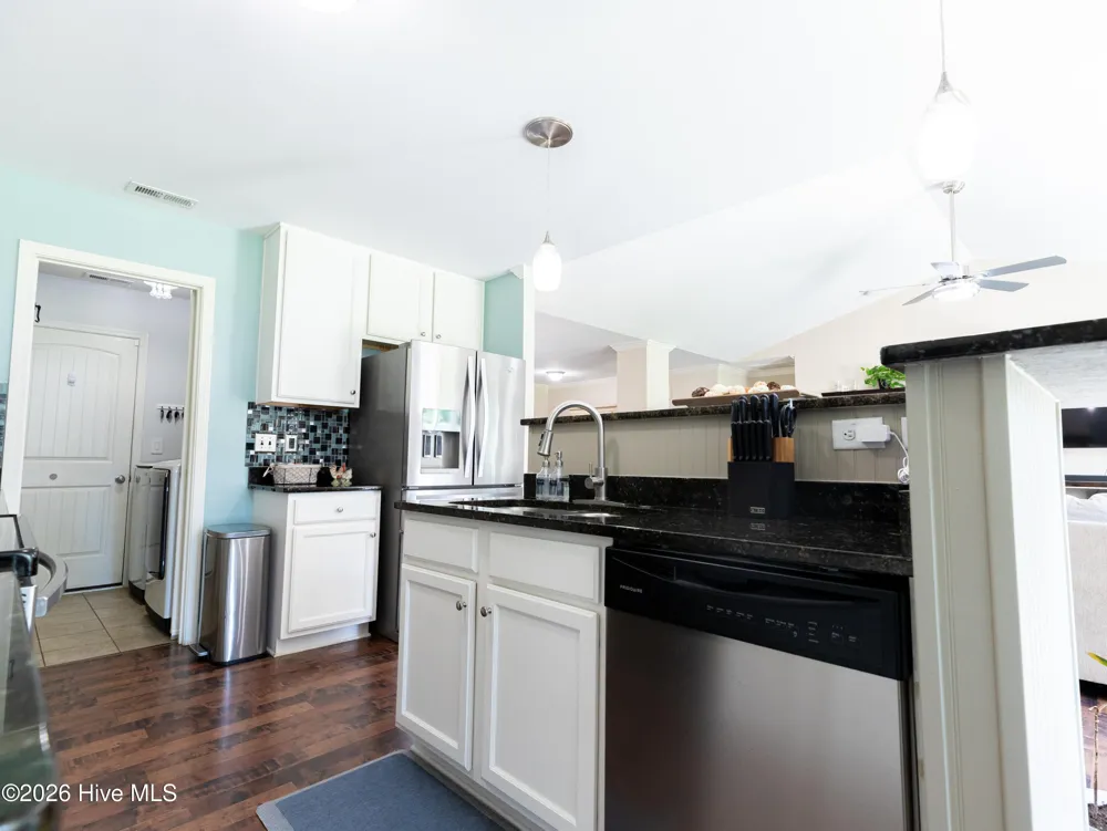206 Old Folkstone Road Holly Ridge, NC 28445