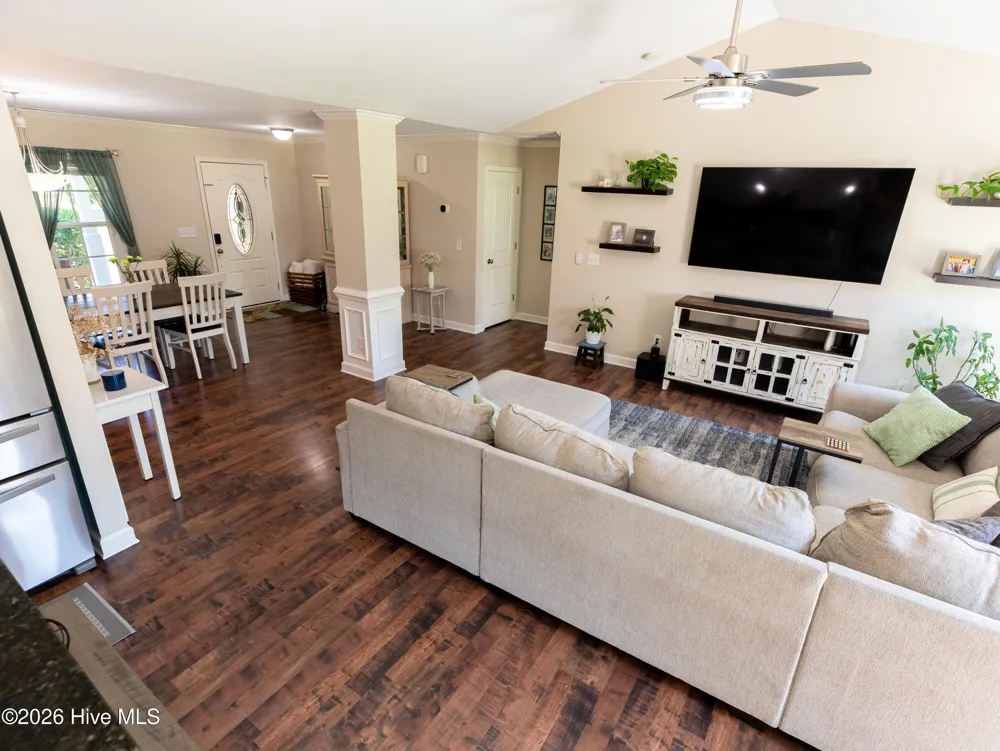 206 Old Folkstone Road Holly Ridge, NC 28445