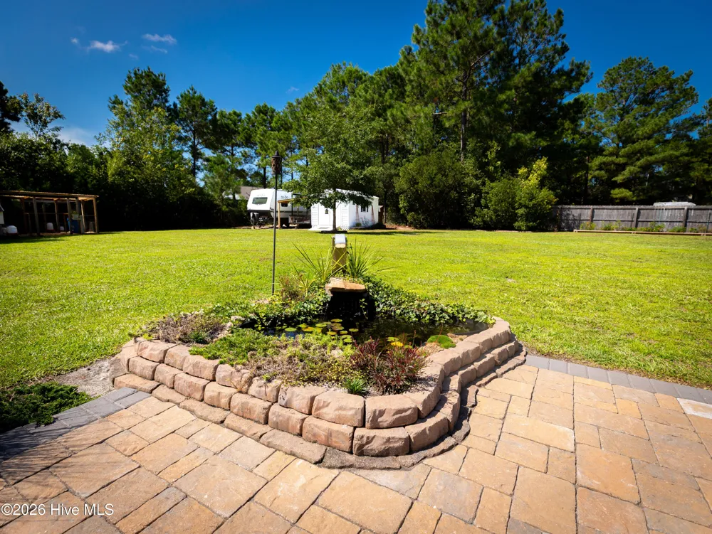 206 Old Folkstone Road Holly Ridge, NC 28445