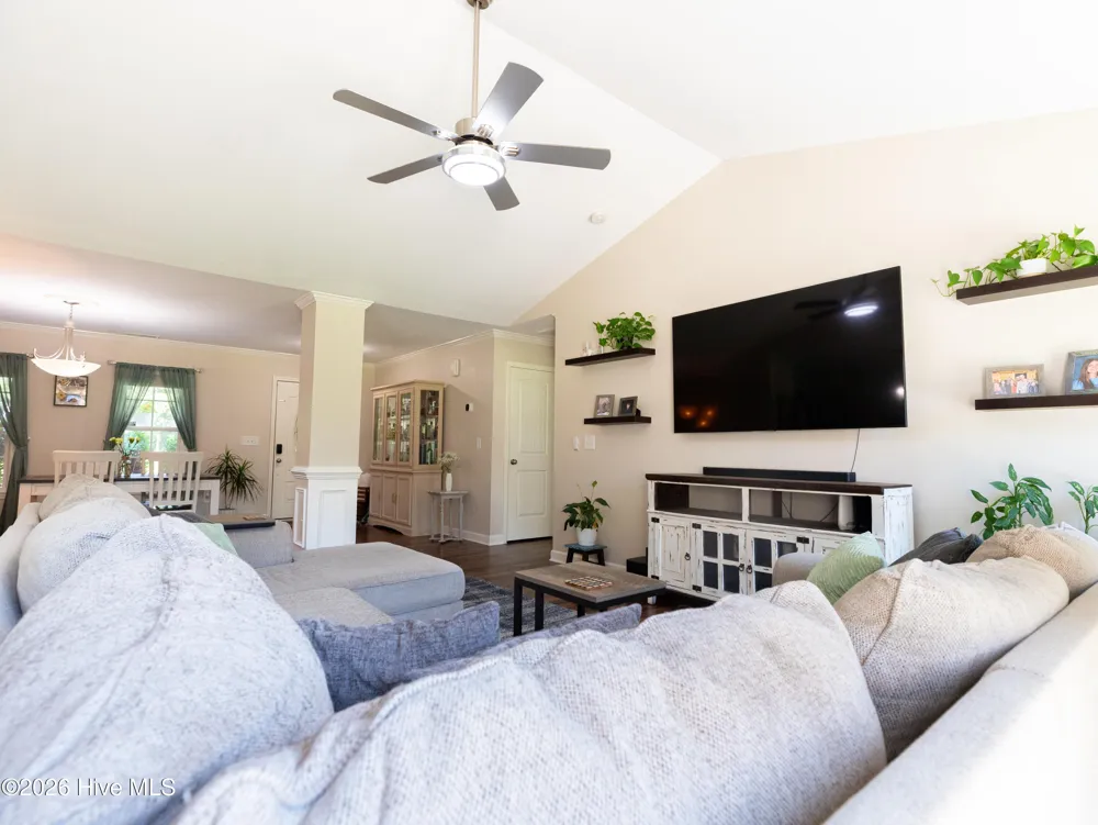 206 Old Folkstone Road Holly Ridge, NC 28445