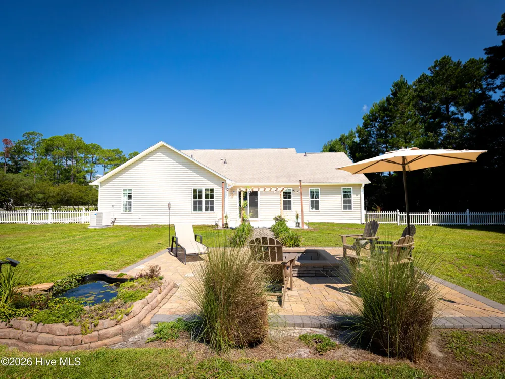 206 Old Folkstone Road Holly Ridge, NC 28445