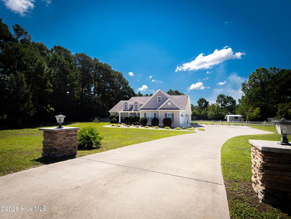 206 Old Folkstone Road Holly Ridge, NC 28445