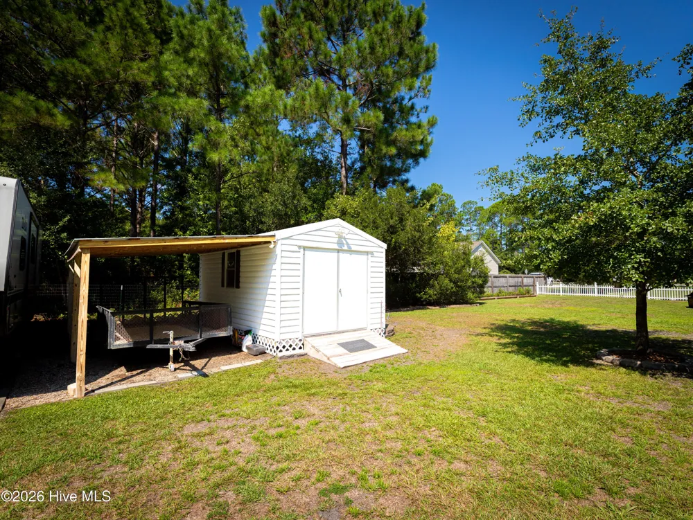 206 Old Folkstone Road Holly Ridge, NC 28445