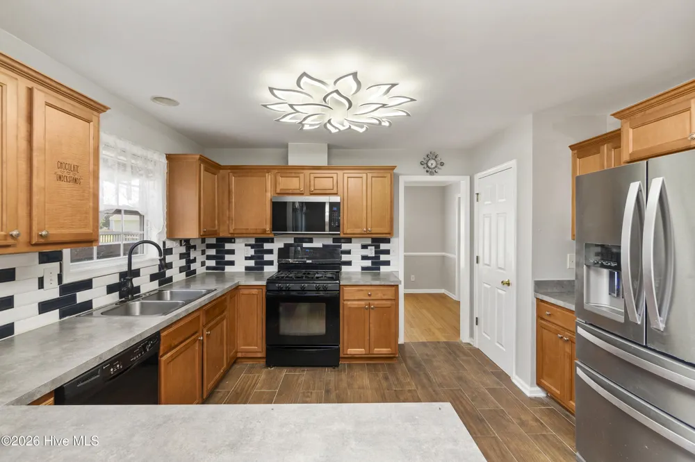 105 Excalibur Court Elizabeth City, NC 27909