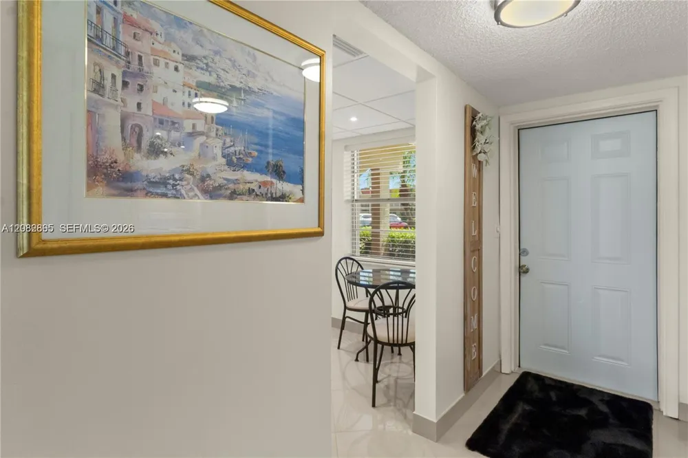 3 Abbey Ln #101 Delray Beach, FL 33446