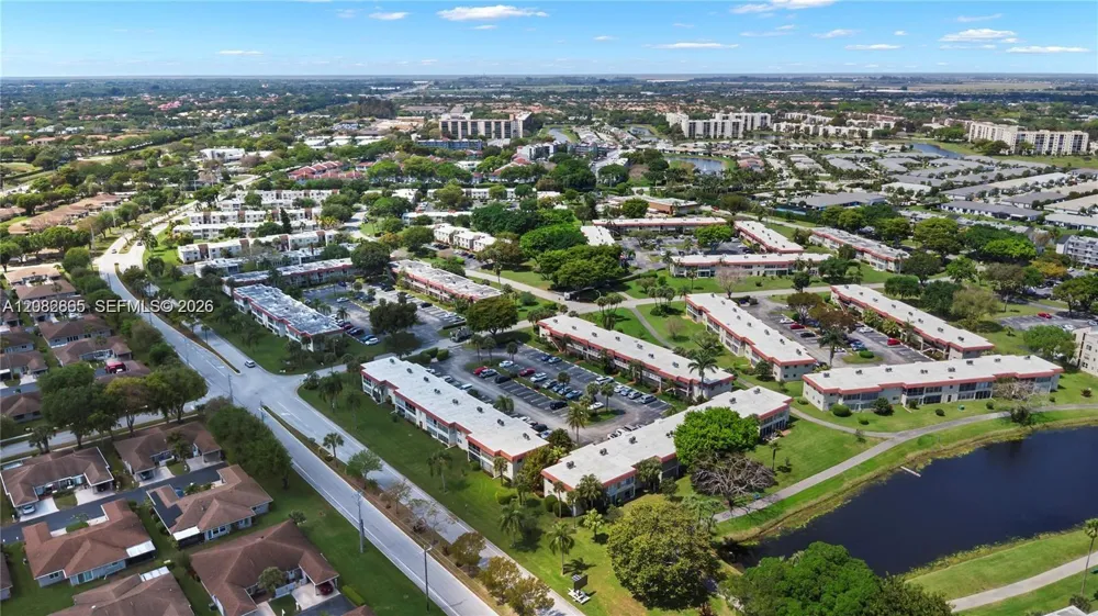 3 Abbey Ln #101 Delray Beach, FL 33446